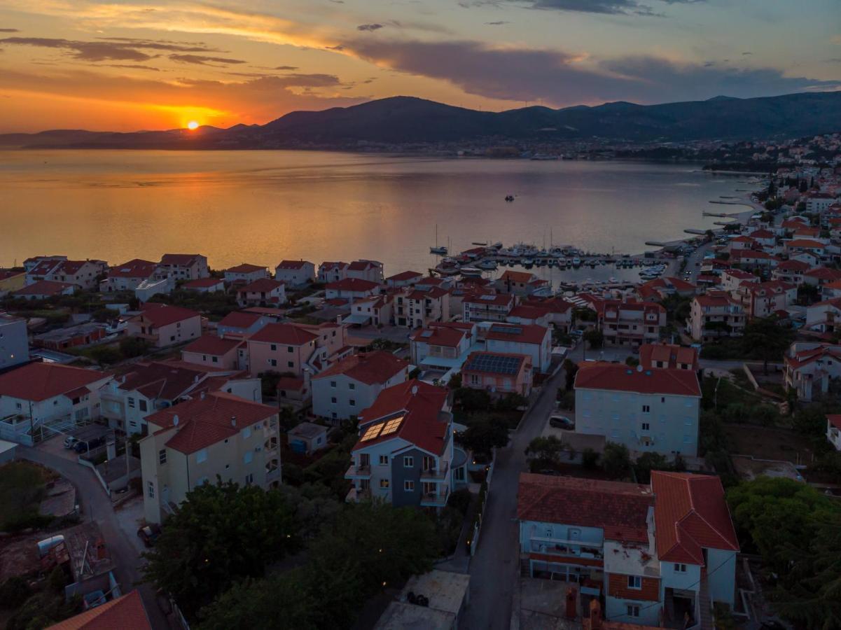 Villa Mihaela Trogir Exterior foto